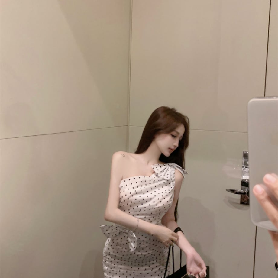 663e64a0d5019821ad00a43a