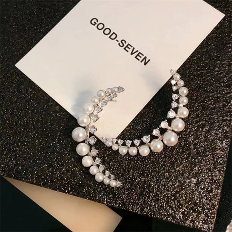 ビジューラインピアス