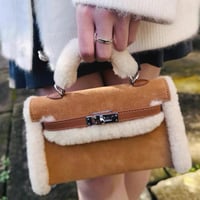 ムートンバッグ 2色