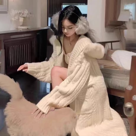 white far long knit