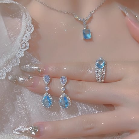 AQUA accessory