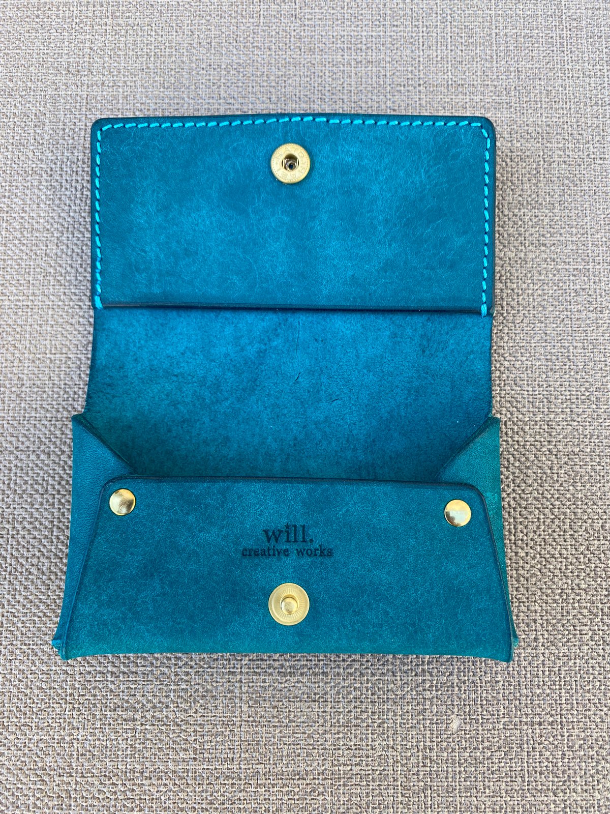 14Kの銀の名刺入れです。アーチストの作品。重いものです。イタリアの