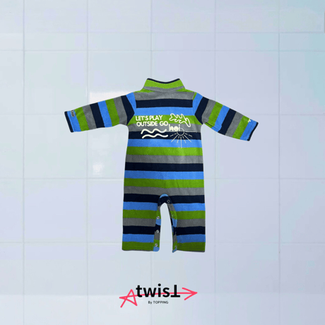 Carters　rompers re make print 9M