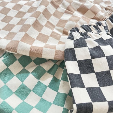 checkerboard half pants