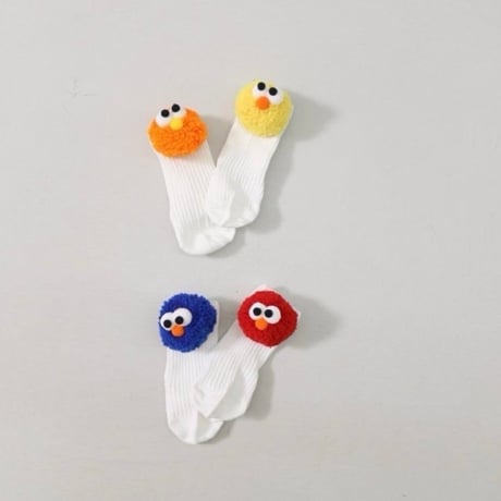 pompon socks