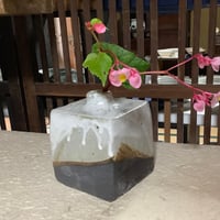 角一輪挿し