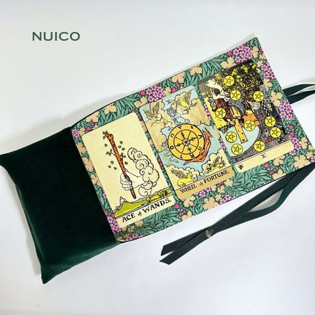 １点もの＊３カード並べるラップタロットポーチ　深緑別珍×ティルダプリント