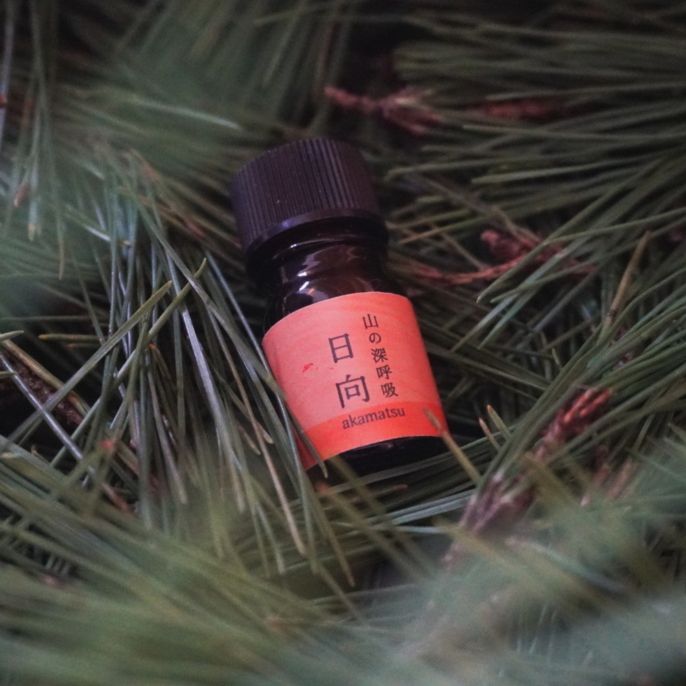 日向 akamatsu 天然アロマオイル 5ml | ソマイチ