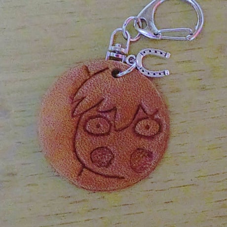 ウマコの手彫りレザーキーホルダー
