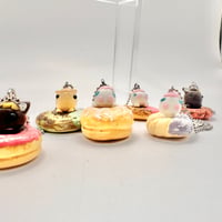 ドーナツとウマコキーホルダー