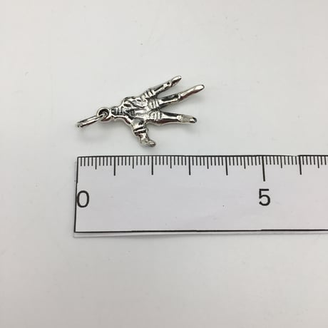 シルバーアクセサリー　ペンダントトップ　925　手　560101000074-3