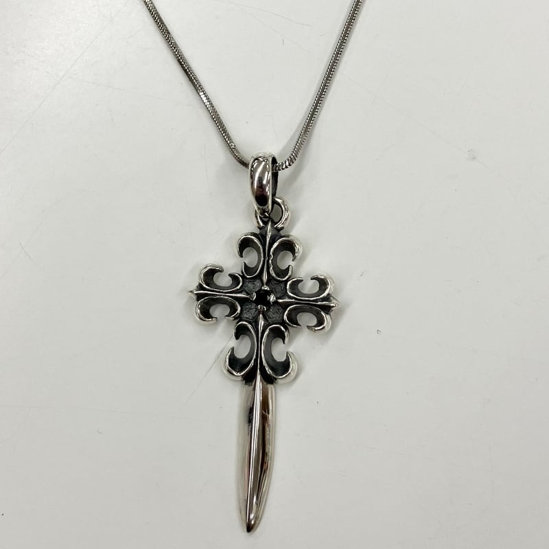 925シルバー 剣型ネックレストップ シルバーアクセサリー ペンダントトップ 925 クロス 剣