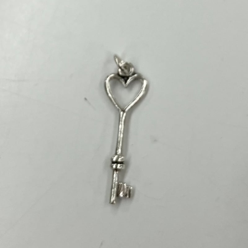 ペンダントトップ シルバー925 鍵 569101000095-79 | happine