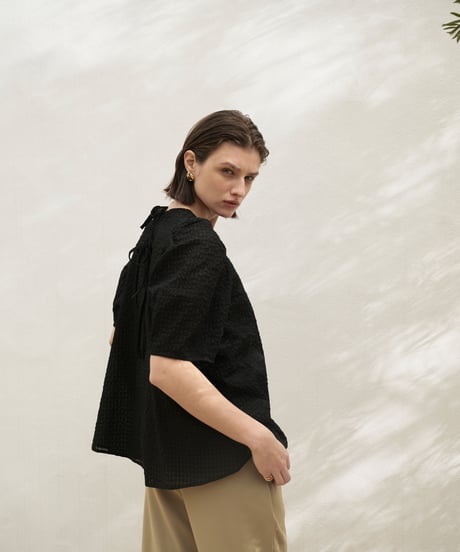 【clore＋】Airy Soft-Sheer Blouson ホワイト CLORE＋ クロレ Airy Soft-Sheer Blouson - メルカリ