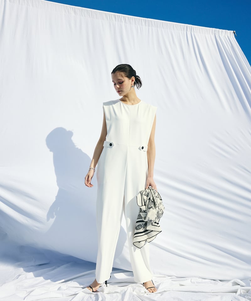 一度のみ着用　clore＋reluxクロレオールインワンホワイト Relux All-in-one【White】 | CLORE+