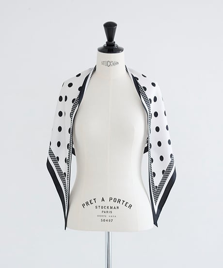 Dot-Print Triangle Silk Scarf【Off-white】