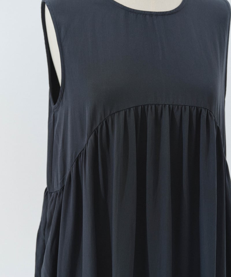 Curved Gather One-piece【charcoal gray】 | CLORE+