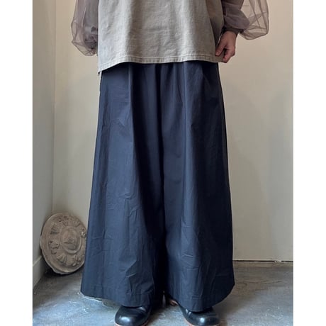 UT243PT008　ナチュラルタイプライター ハカマキュロットパンツ
