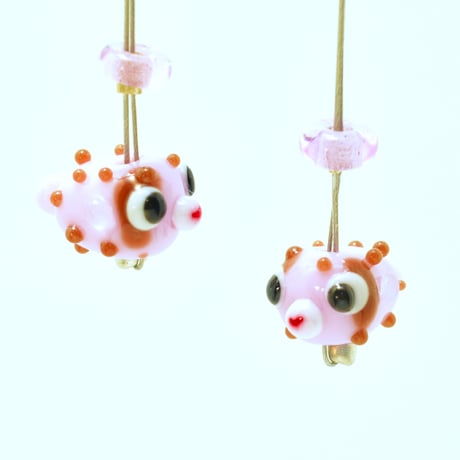 ハリセンボン玉ピアス（p-708）