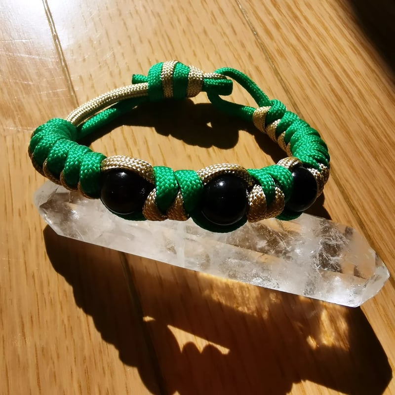 龍神さまパワーストーンパラコードブレスレット 金緑 | 328works 