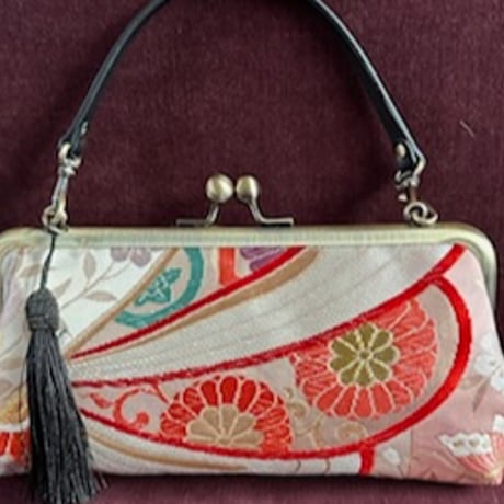 【ハンドメイド】がま口バッグ　白鳥 と薔薇　ヨーロッパ風　3way #478 カメオ風ブローチ】 薔薇と白鳥 ブローチ Midget＊ミジェット Yoko