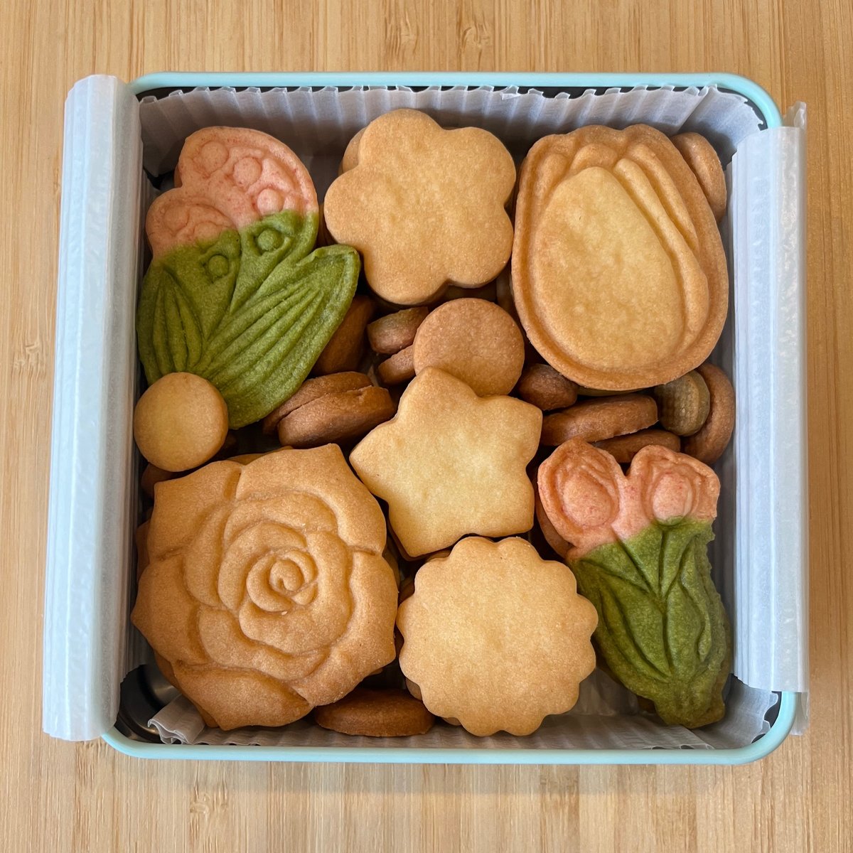 お花のクッキー缶 | BELLE FLEUR