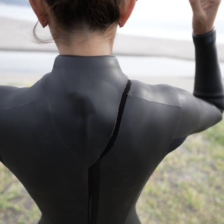 《ALIA》 BACK ZIP FULL SUIT Warm５mm×５mm（セミドライ）