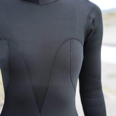 《ALIA》 BACK ZIP FULL SUIT（ジャーフル３mm）