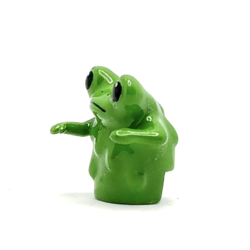 STICKY FROG ドライバーカールくん フィギュア ツヤツヤグリーン