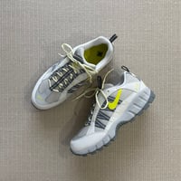 NIKE AIR HUMARA  (2023)