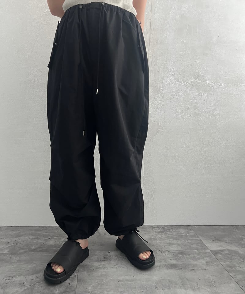 12/13まで限定Nylon loose jogger pants litmus
