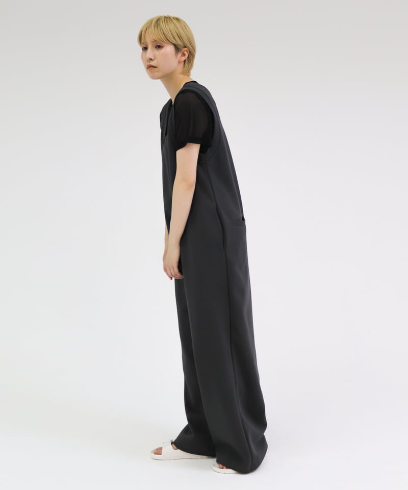 Uneck Cut Salopette | lit