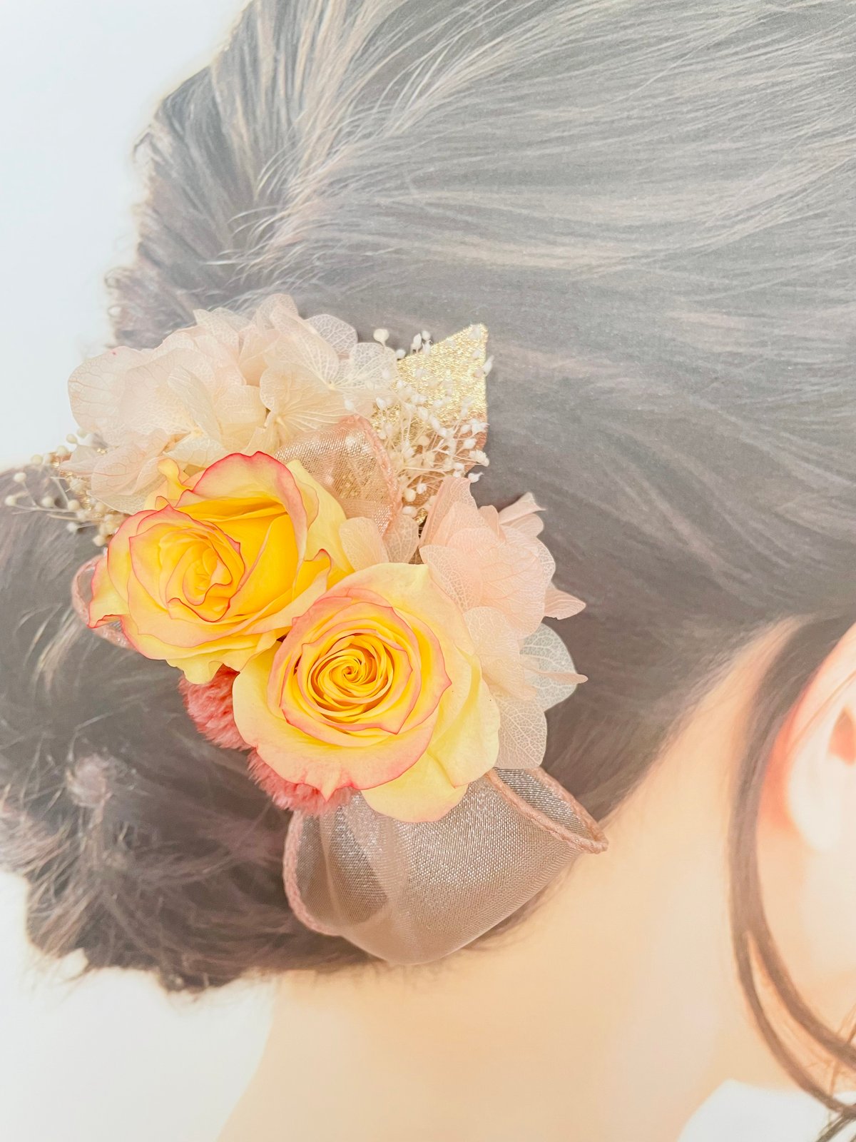 クリーム＆ピンクのプリザーブドフラワーヘアクリップ | M