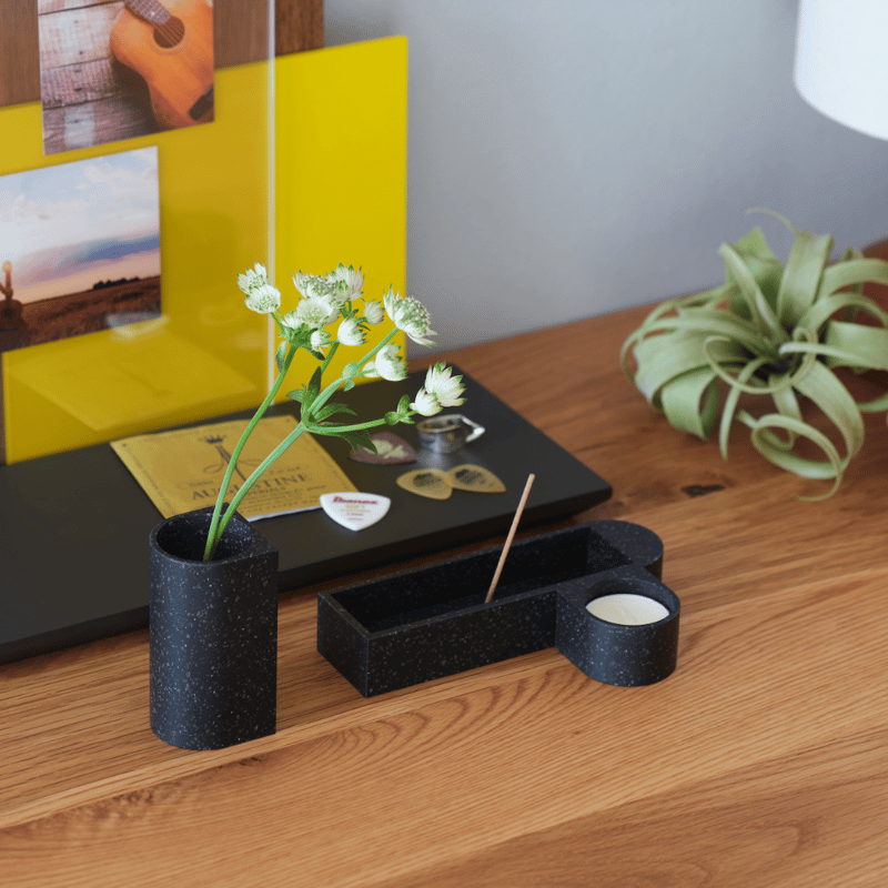 三具足「MUSUBI」 | 若林佛具製作所公式オンラインストア 三具足「MUSUBI」 | 若林佛具製作所公式オンラインストア
