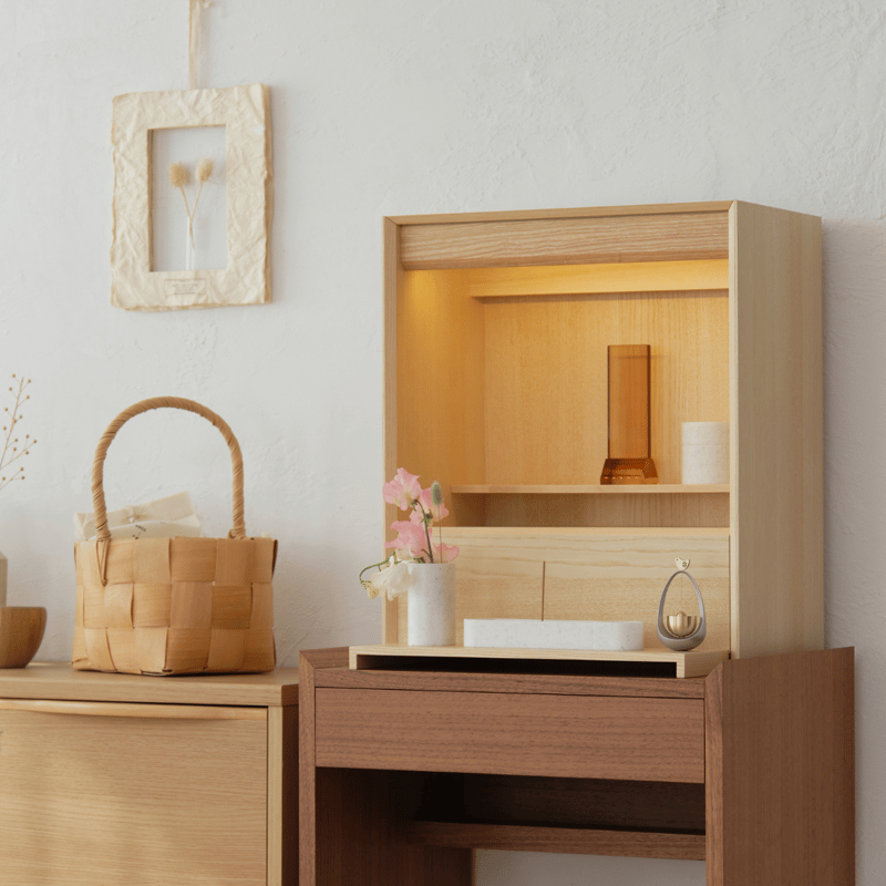 置き型仏壇「KASANE」 | 若林佛具製作所 公式オンラインストア