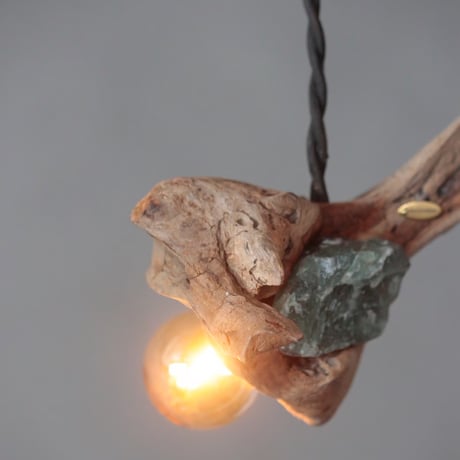 Driftwood×鉱物　GreenAventurine pendant light