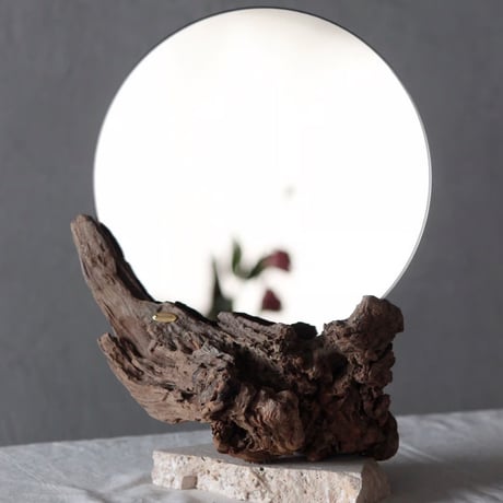 Driftwood stand mirror | WOOD'ARBRE