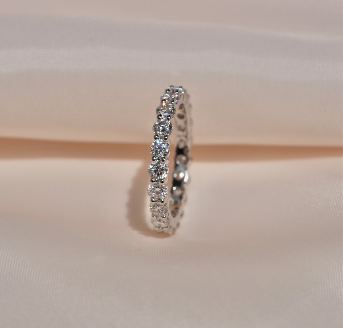 ラウンド プロングセット フルエタニティリング 約2ct K18 ラウンド プロングセット フルエタニティリング 約2ct K18