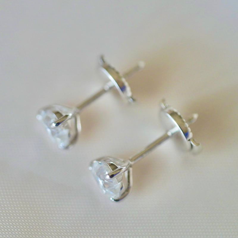 PT 0.573 H VS-2 ハートシェイプピアス PT 0.573 H VS-2 ハートシェイプピアス