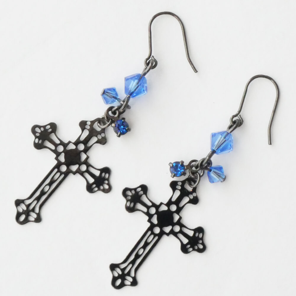 gunda ピアス十字架ドクロ箱付き