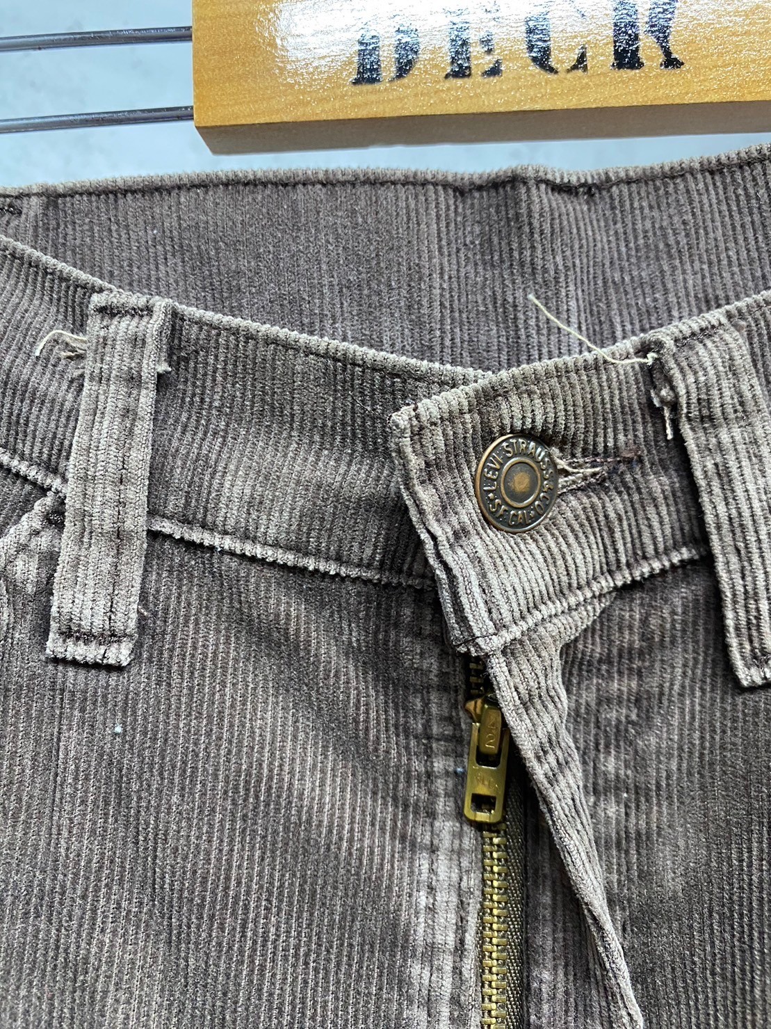 レア物 70's Levi's リーバイス 519 コーデュロイ ホワイト 70s vintage LEVI'S 519 コーデュロイパンツ 白タブ PS055 | DECK
