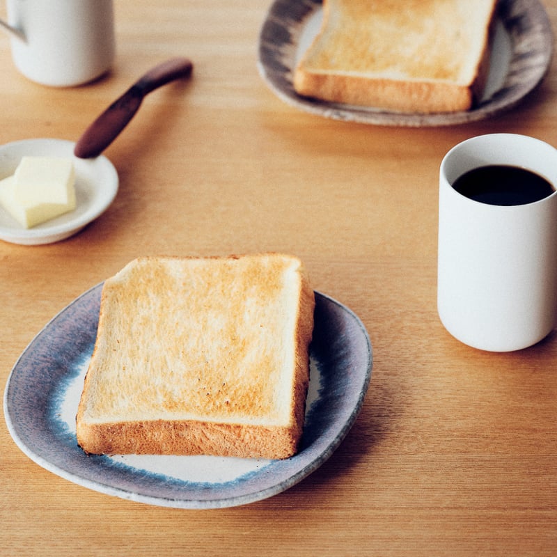 パンのお皿 WeekEND 青 / 3RD CERAMICS | クラシメク