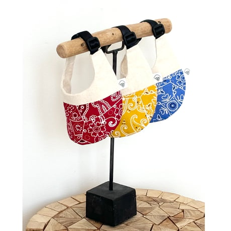 【ペイズリー YELLOW】dog bib（M)