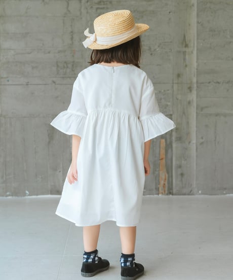 【キッズ】袖フリルワンピース