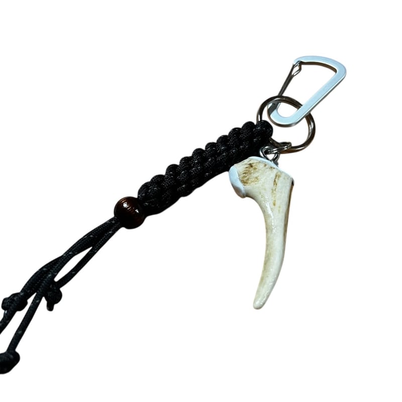 鹿の角と熊の牙キーホルダー SHIROKUMA🐻‍❄️ 男鹿水族館GAOさんだけでしか売ってない限定