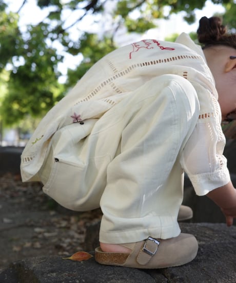 color wide denim / ivory