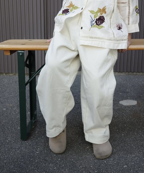 color wide denim / ivory