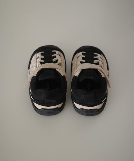 即納　NUBE Track Shoes