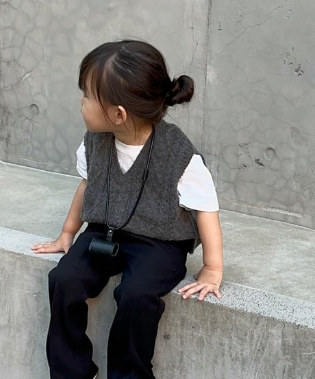 basic knit  vest
