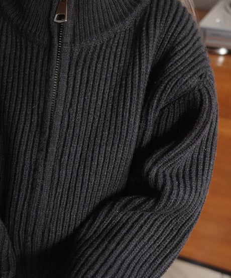即納　zip-up cardigan